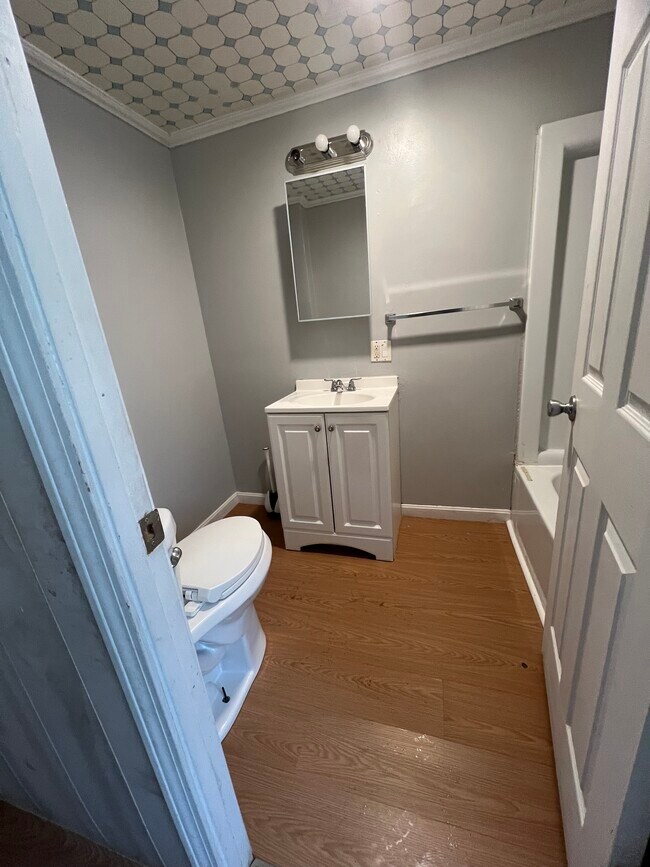 Foto del edificio - 903 Centre St