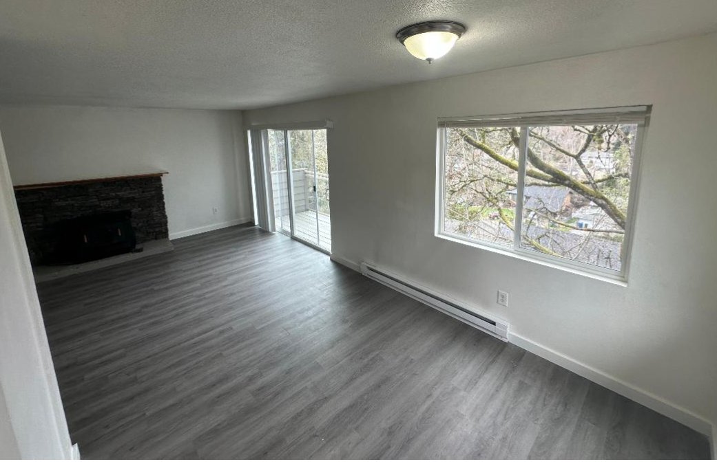 Foto del edificio - 5649 16th Ave SW