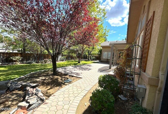 Foto del edificio - 3140 Scarlet Oaks Ct