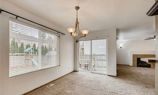 Foto del edificio - 1819 190th Street Court East