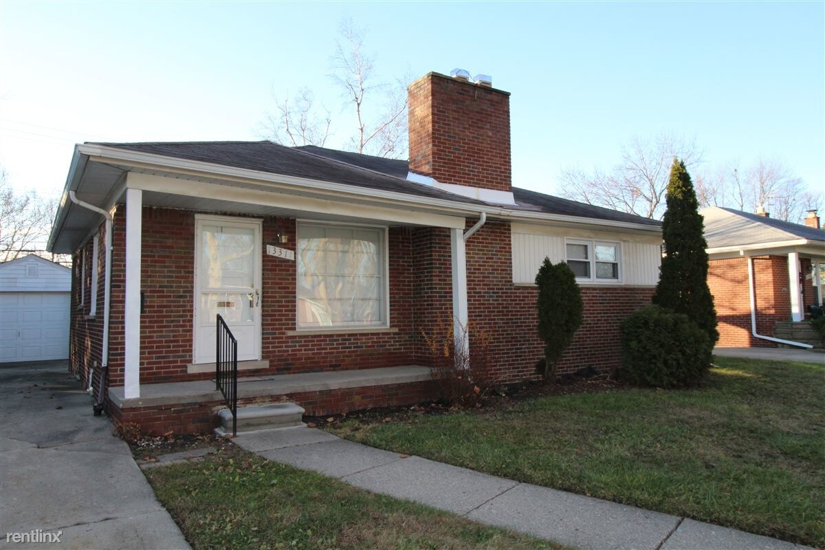 Primary Photo - 3 br, 1.5 bath House - 13311 Rosemary Blvd