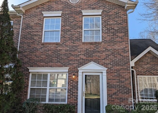 Building Photo - 2104 Sardony Ln