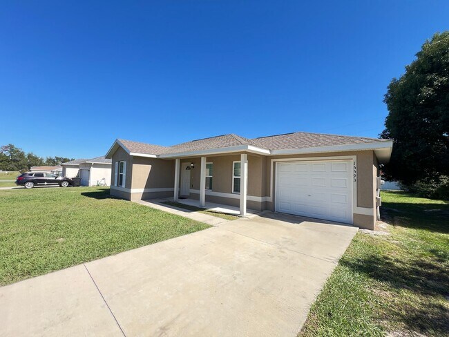Foto del edificio - BEAUTIFUL 3 BD/2BA Home in Beautiful Ocala!!!