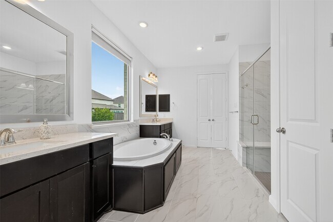 Foto del edificio - 21206 Rabbitbrush Ct