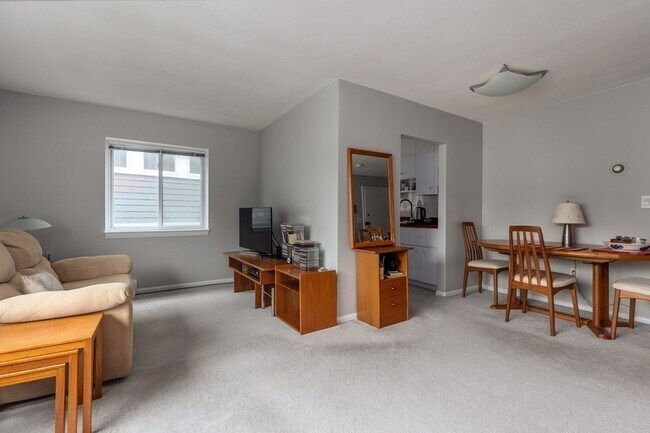 Foto del edificio - 425 S Huntington Ave