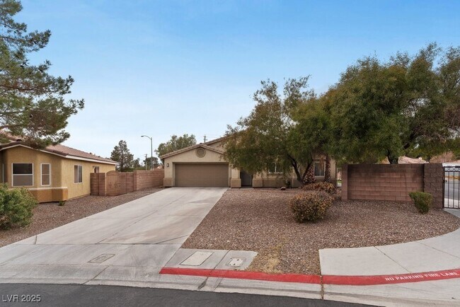 Building Photo - 5339 Estornino Ave
