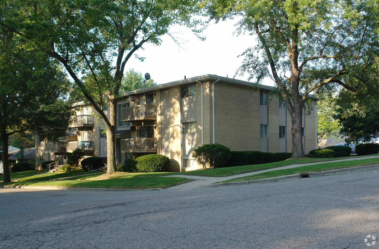 Building Photo - Ellen Avenue