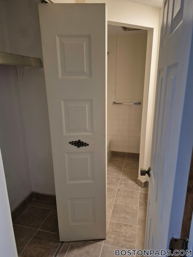 Foto del edificio - 385 Massachusetts Ave