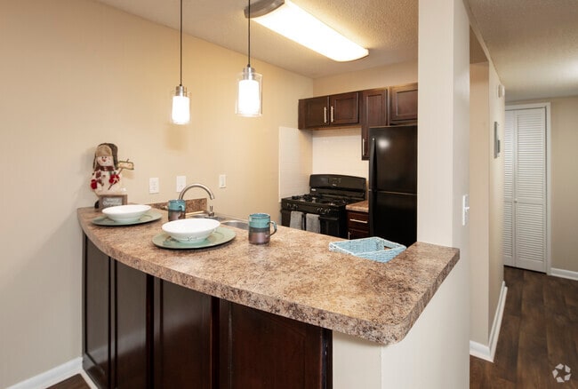 Interior Photo - Fern Parc