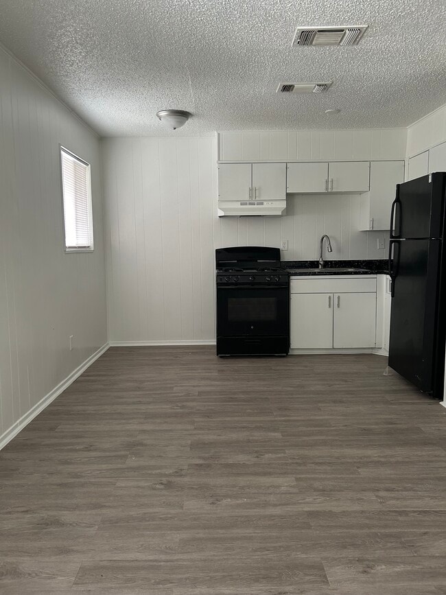 Kitchen Area - Palm Square Apartments