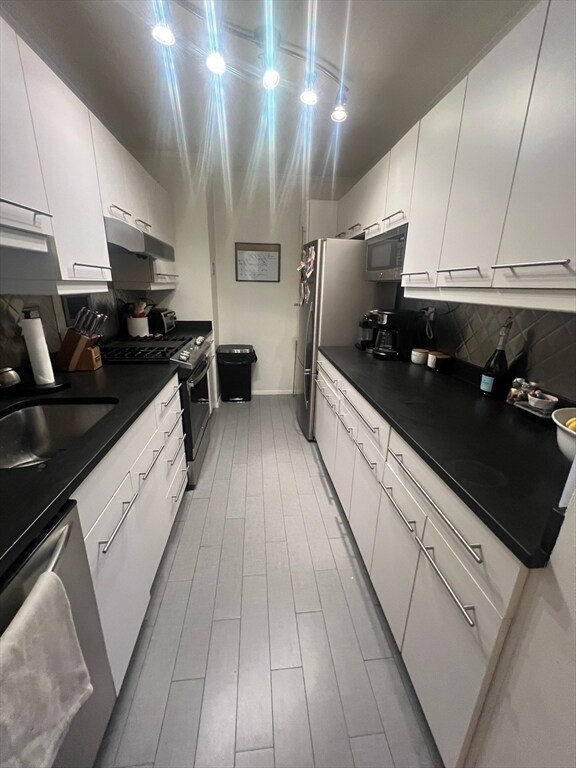 Foto del edificio - 8 Whittier Pl