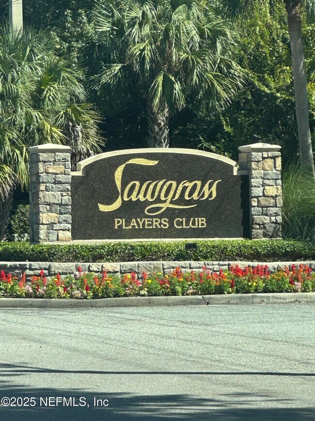 Foto del edificio - 133 Bermuda Ct