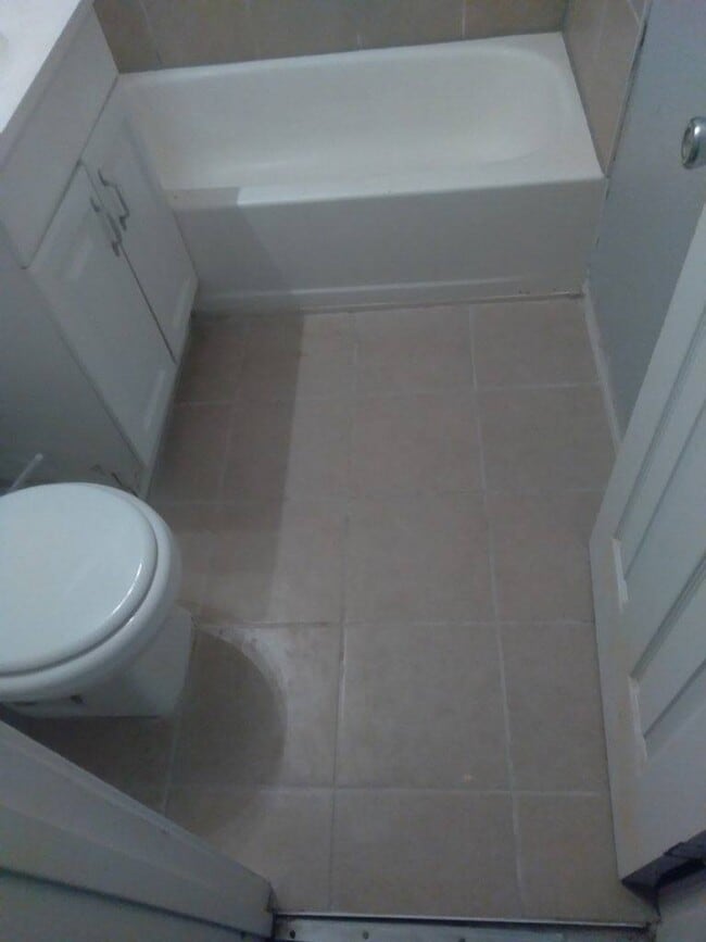 New tile - 5531 Freeman Ct