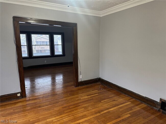 Foto del edificio - 1764 Algonac Rd