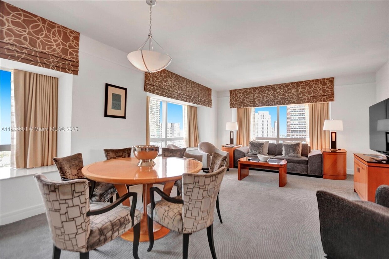 Foto principal - 1435 Brickell Ave