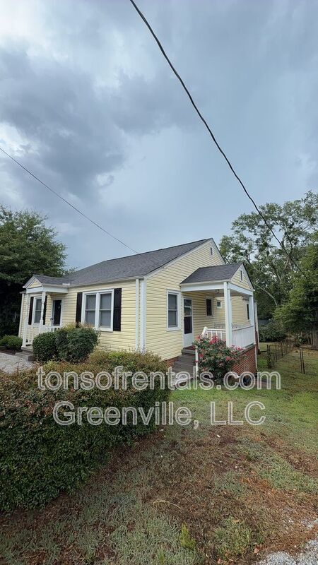 Building Photo - 412 Rogers Ave