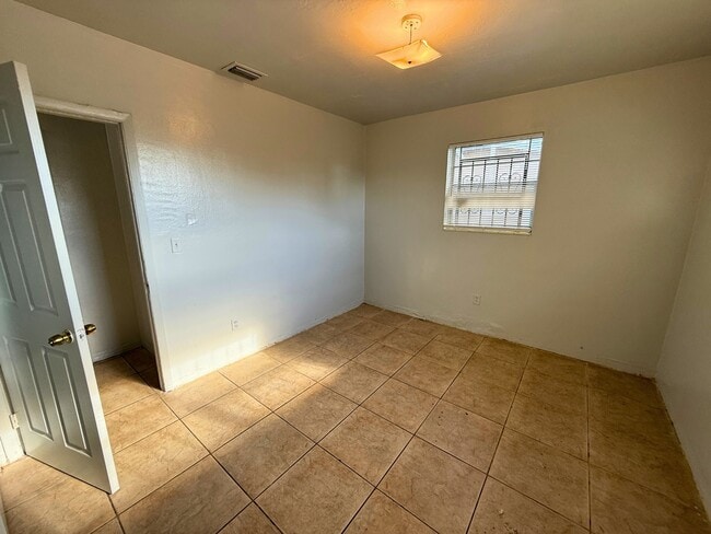 Foto del edificio - 9745 NW 20th Ave