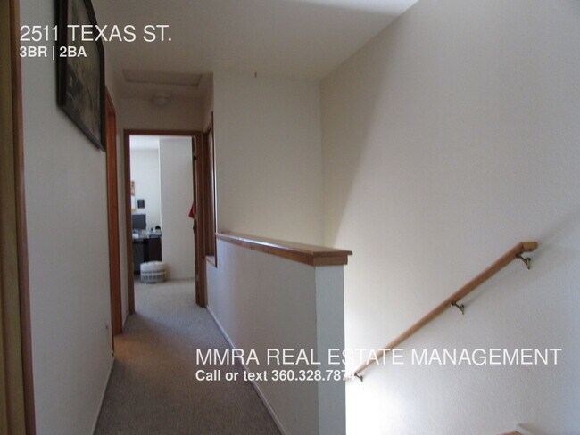 Building Photo - PRE-LEASING: 3 Bedroom Bellingham Townhome