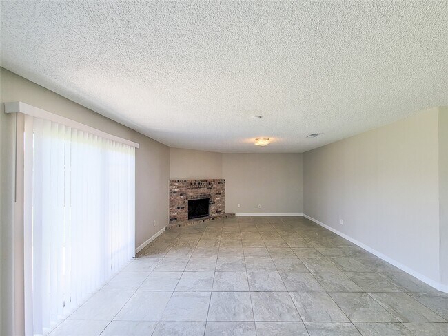 Foto del edificio - 8530 Quail Burg Ln