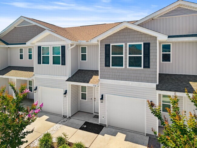 Foto del edificio - 5768 Callaway Cir