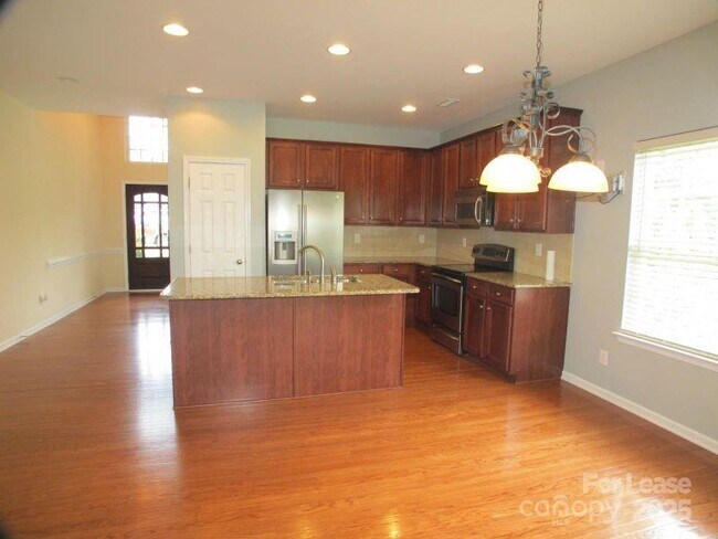 Building Photo - 3012 Stevens Schultz Ln