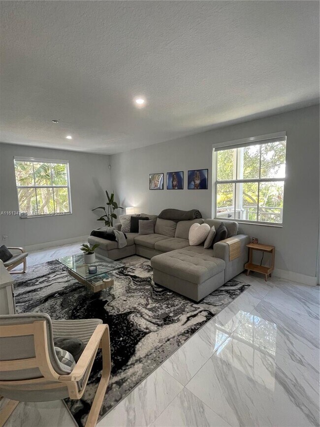 Foto del edificio - 420 SW 14th Ave