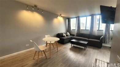 Building Photo - 1134 Kinau St