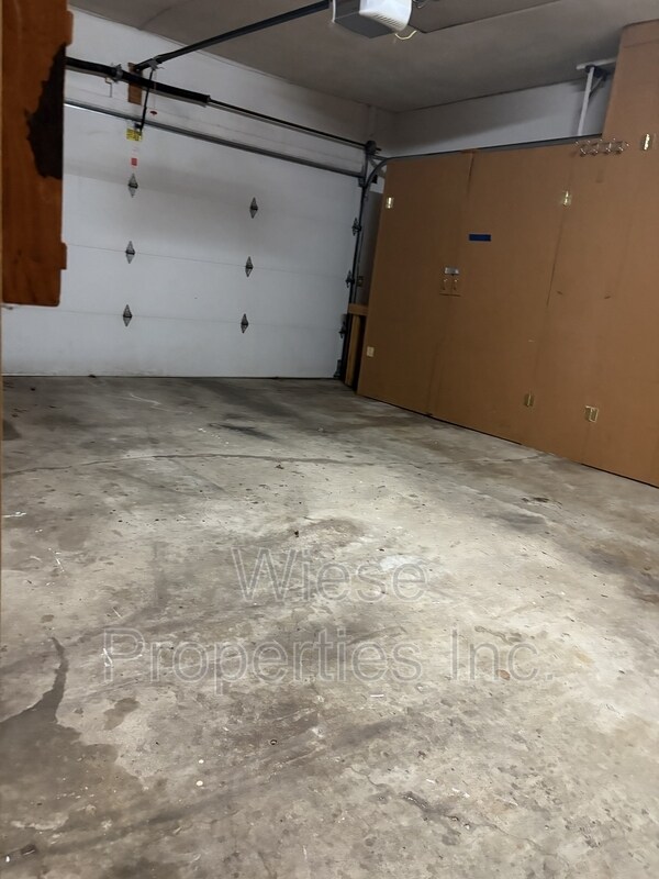 Building Photo - 509 Wingate Dr