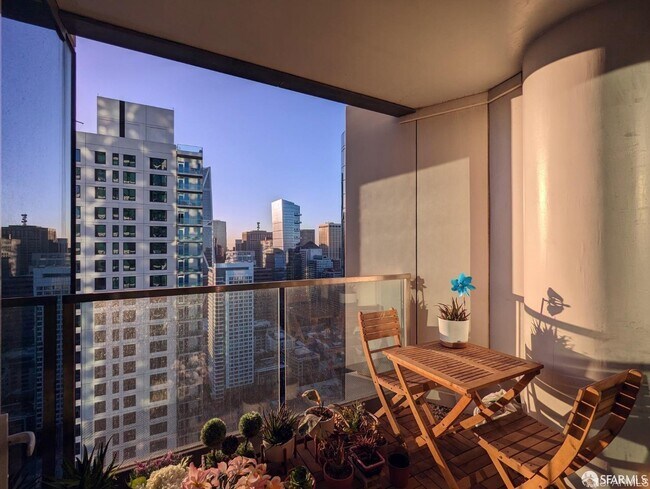 Building Photo - 401 Harrison St