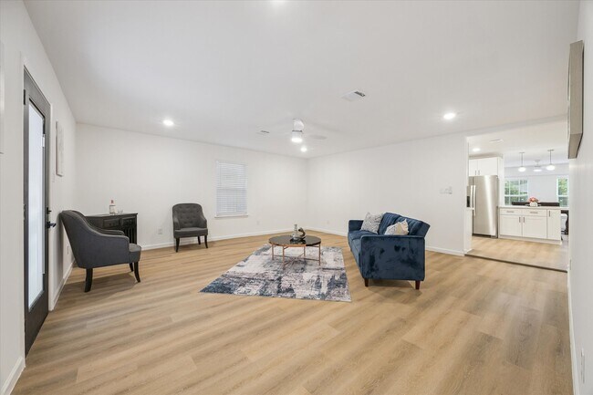 Foto del edificio - 9206 St Lo Rd