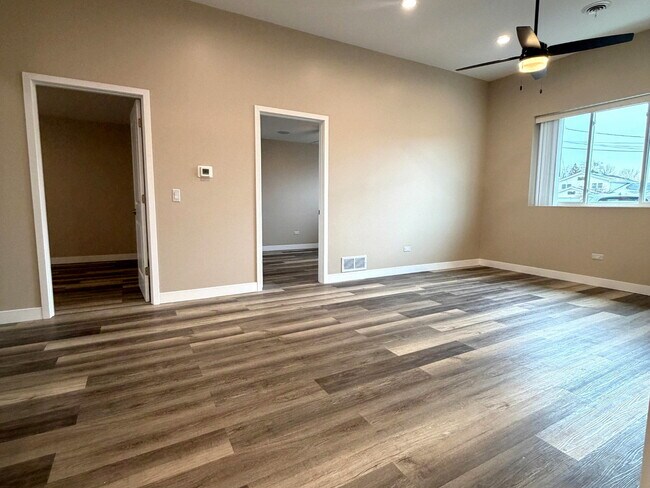 Foto del edificio - 4809 W 103rd St