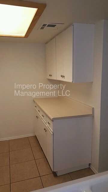 Building Photo - 4850 E Desert Cove Ave