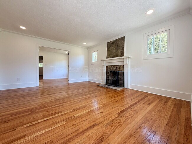 Foto del edificio - 14023 Mt Tabor Rd