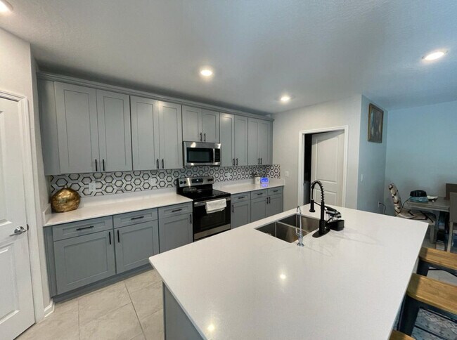 Foto del edificio - 1038 Berry Ln