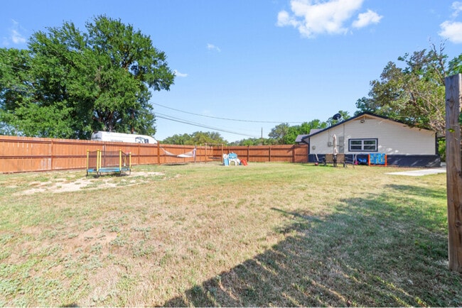 Foto del edificio - 3209 4th St