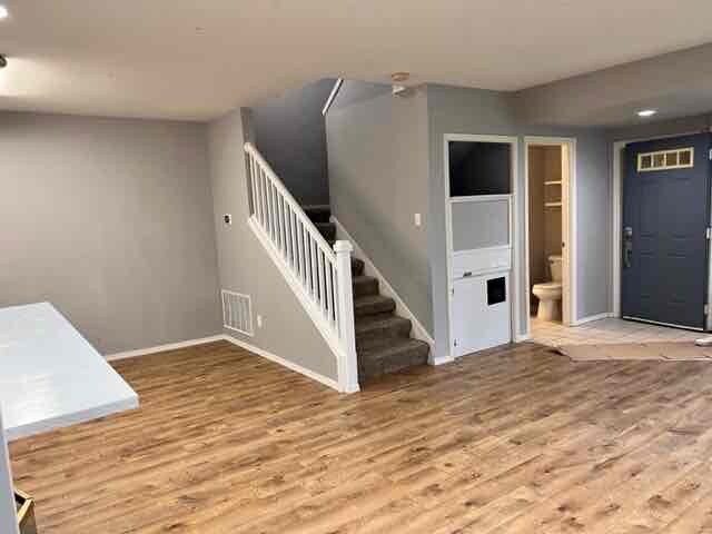 Building Photo - 5712 S Grove Dr