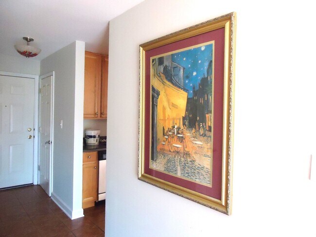Foto del edificio - 2423 N Kennicott Dr