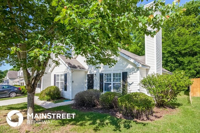 Building Photo - 1208 McAllister Dr