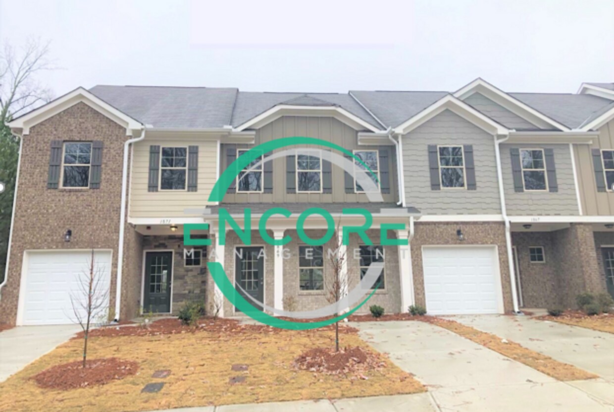Primary Photo - 3 Bedroom Townhome in Jonesboro!