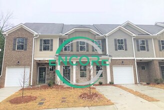 Building Photo - 1806 Old Dogwood