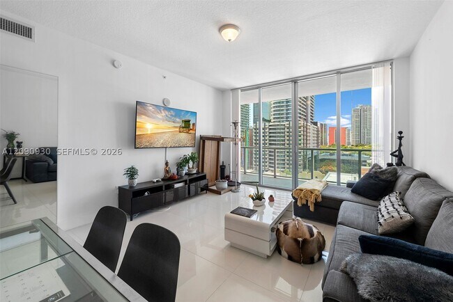 Foto del edificio - 79 SW 12th St