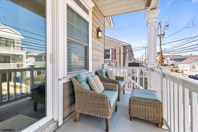 Building Photo - 16 S Decatur Ave