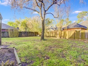 Building Photo - 14406 Fair Knoll Way