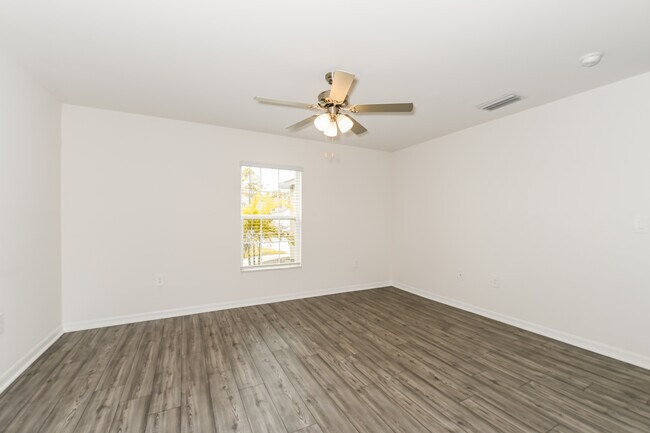 Foto del edificio - 191 Blackstone Dr, Fort Myers, FL