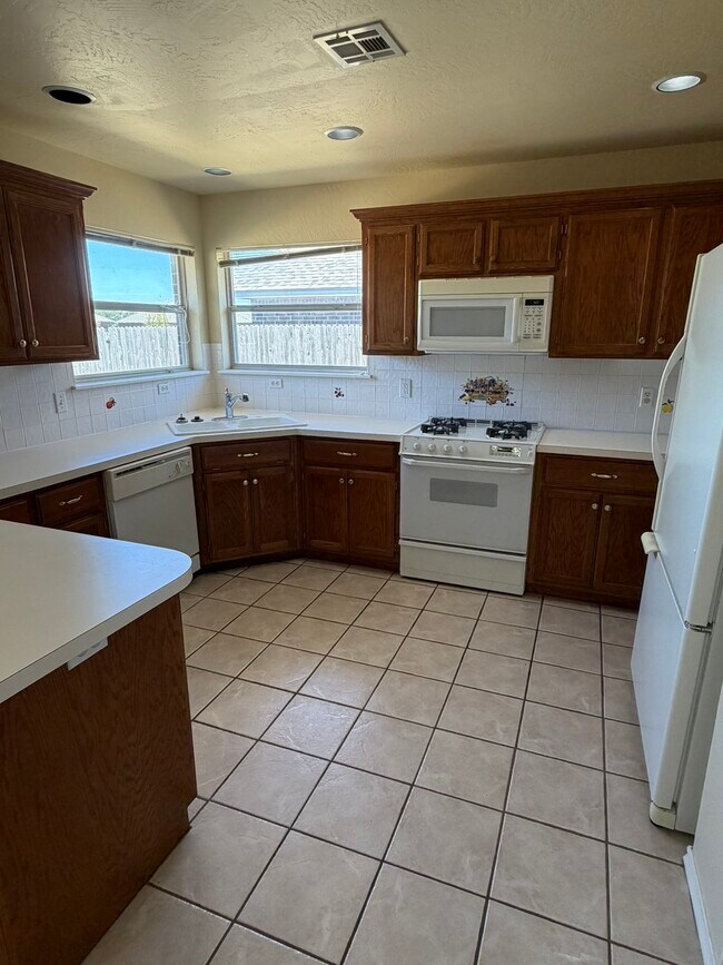 Foto del edificio - 3512 Bright St