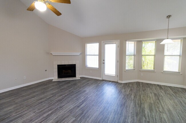 Building Photo - North Creek Subdivision Ready for Immediat...