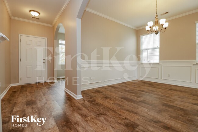 Foto del edificio - 353 Bradley Bend Dr