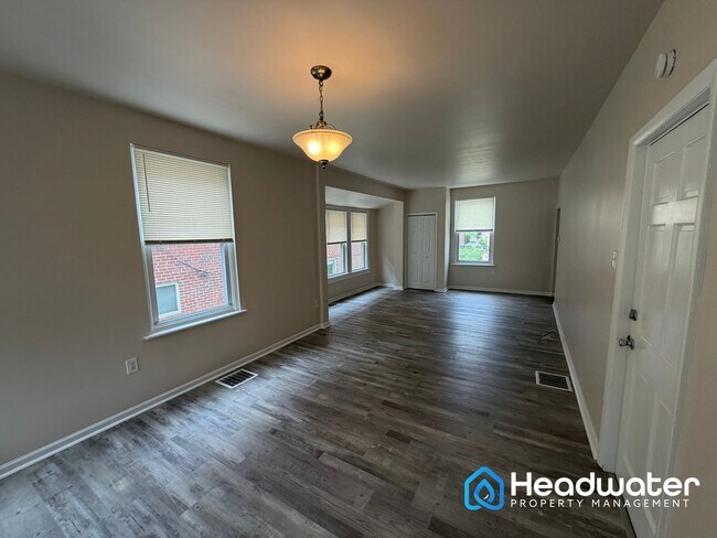 Foto del edificio - 1520 Elmwood Ave