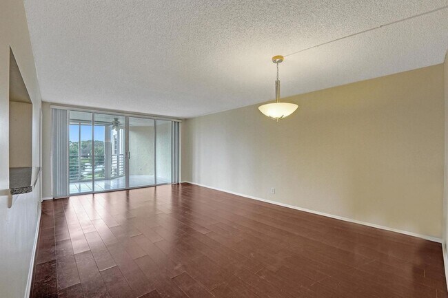 Foto del edificio - 9531 Seagrape Dr