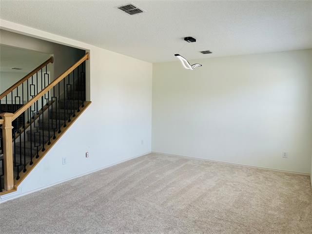 Building Photo - 765 Lowe Dr